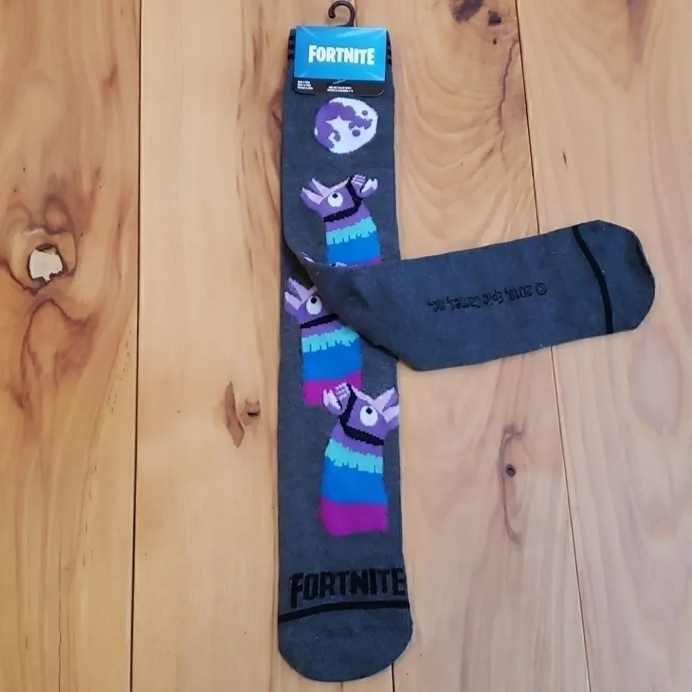 𝅺FORTNITE LOOT LLAMA SOCKS - NEW